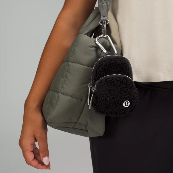 NWT Lululemon Nano Fleece Clip On Backpack! - Picture 9 of 10